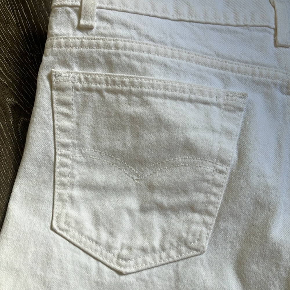 Levi’s - Picture 7 of 15